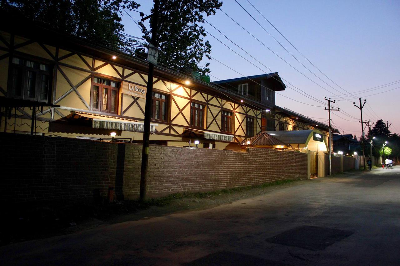 Hotel Walisons Resorts Srinagar  Luaran gambar