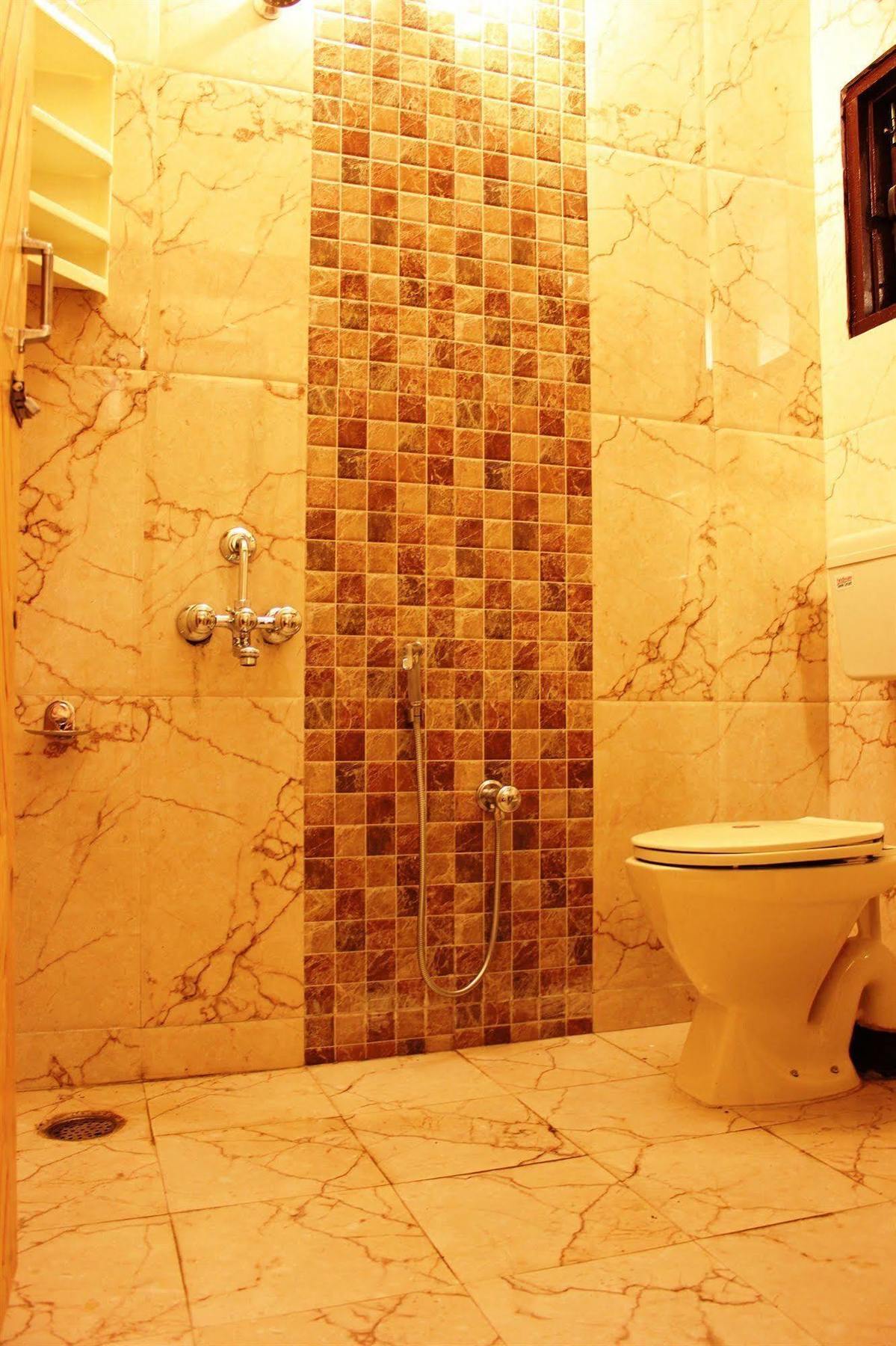 Hotel Walisons Resorts Srinagar  Luaran gambar