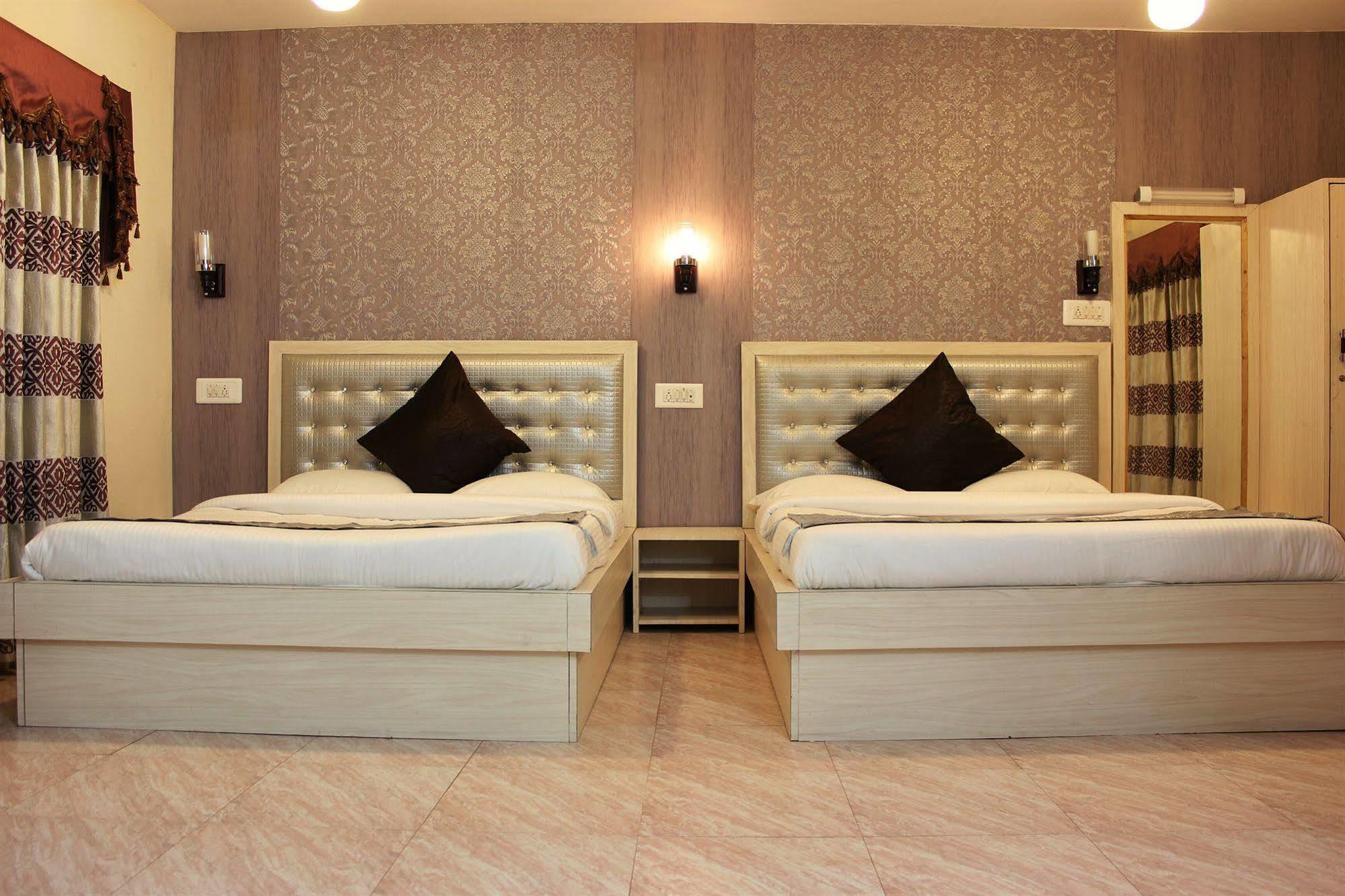 Hotel Walisons Resorts Srinagar  Luaran gambar