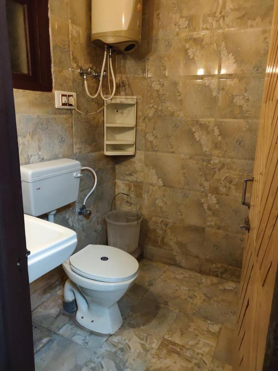 Hotel Walisons Resorts Srinagar  Luaran gambar